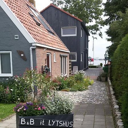 B&B It Lytshus Earnewald Ngoại thất bức ảnh